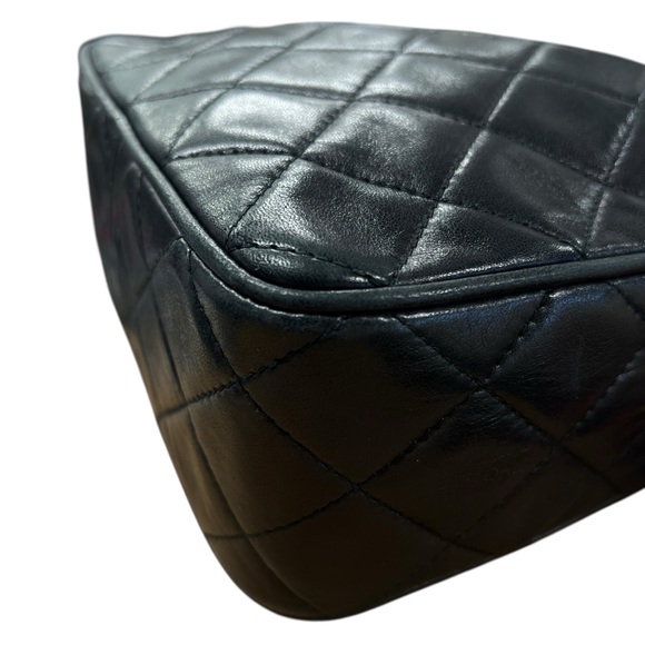 CHANEL QUILTED MINI CC TASSEL CAMERA BAG VINTAGE AUTHENTICATED - Picture 13 of 16